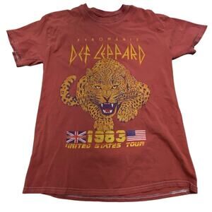 Def Leppard Pyromania 1983 Tour Graphics Tee T-Shirt Retro Red Small Hair Metal